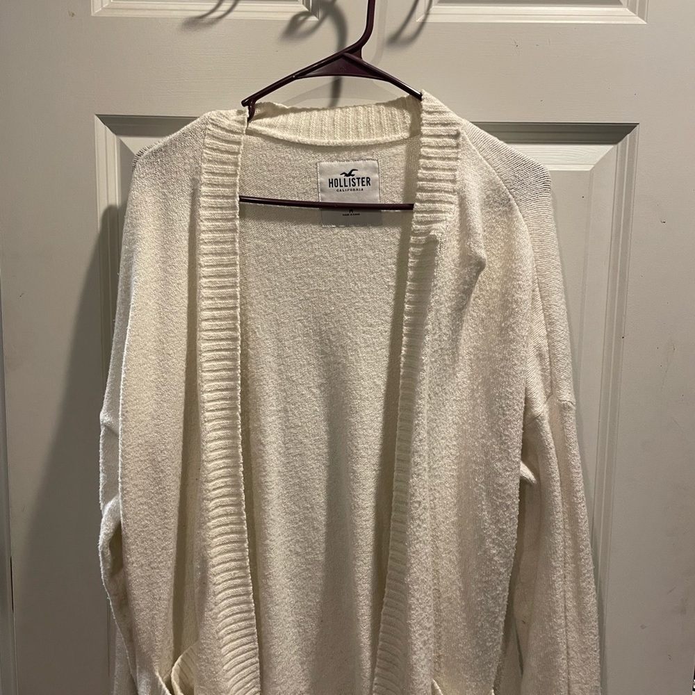 Hollister womans sweater
